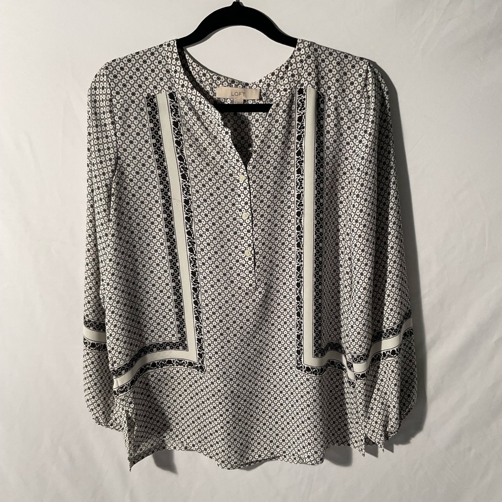 LOFT Black and White Geometric Blouse